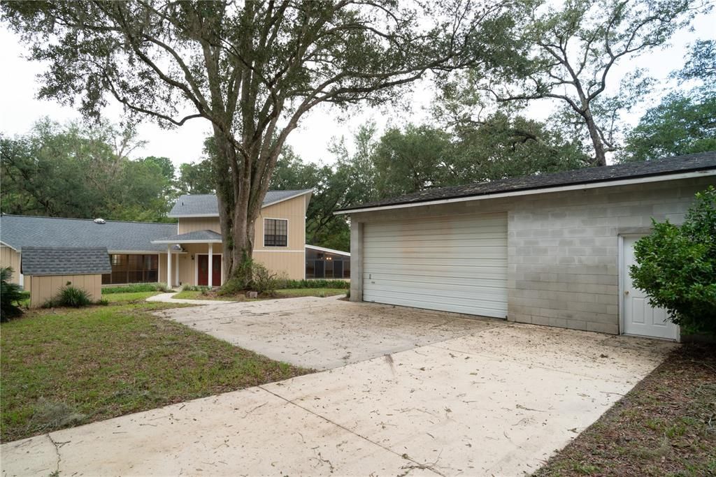 For Sale: $769,000 (3 beds, 2 baths, 3023 Square Feet)