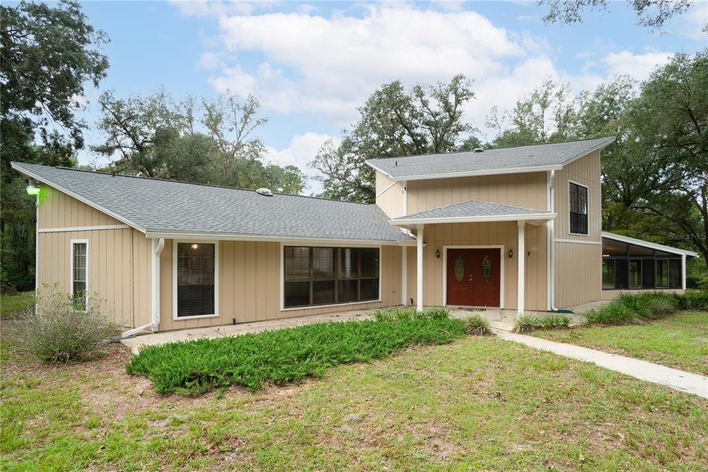 For Sale: $769,000 (3 beds, 2 baths, 3023 Square Feet)