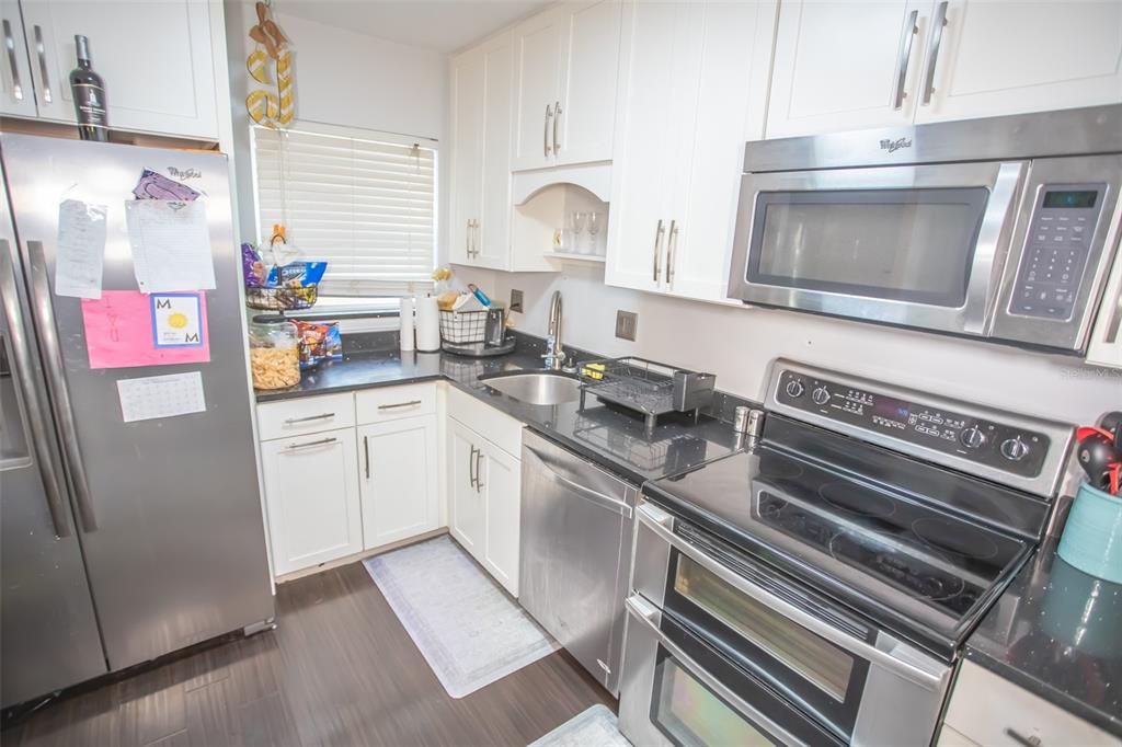 For Sale: $220,000 (3 beds, 1 baths, 1168 Square Feet)