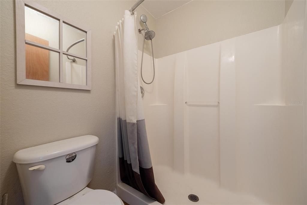 Separate Shower and commode to #2 en-suite bath.
