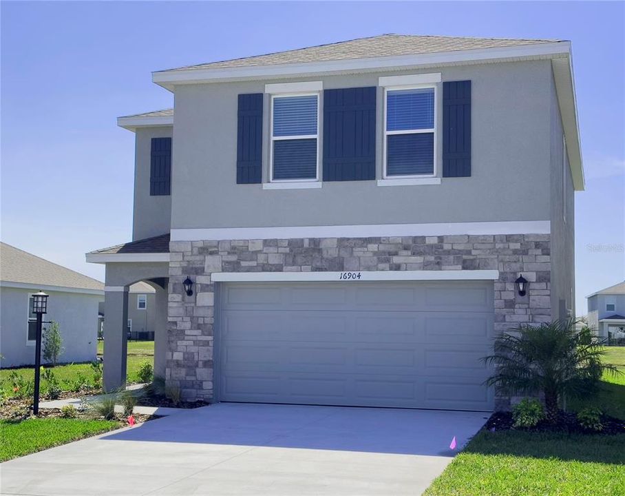 Recently Rented: $3,400 (4 beds, 2 baths, 2260 Square Feet)