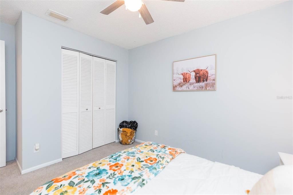 Active With Contract: $315,000 (3 beds, 2 baths, 1192 Square Feet)