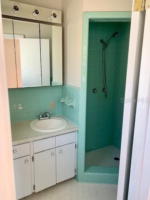 Master Bathroom with Shower