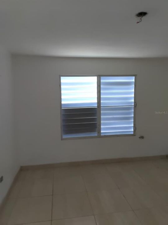 Activo con contrato: $146,000 (5 camas, 3 baños, 2685 Pies cuadrados)