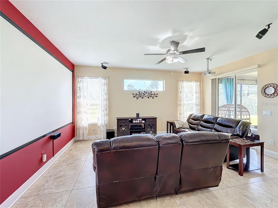 For Sale: $705,000 (4 beds, 2 baths, 2994 Square Feet)