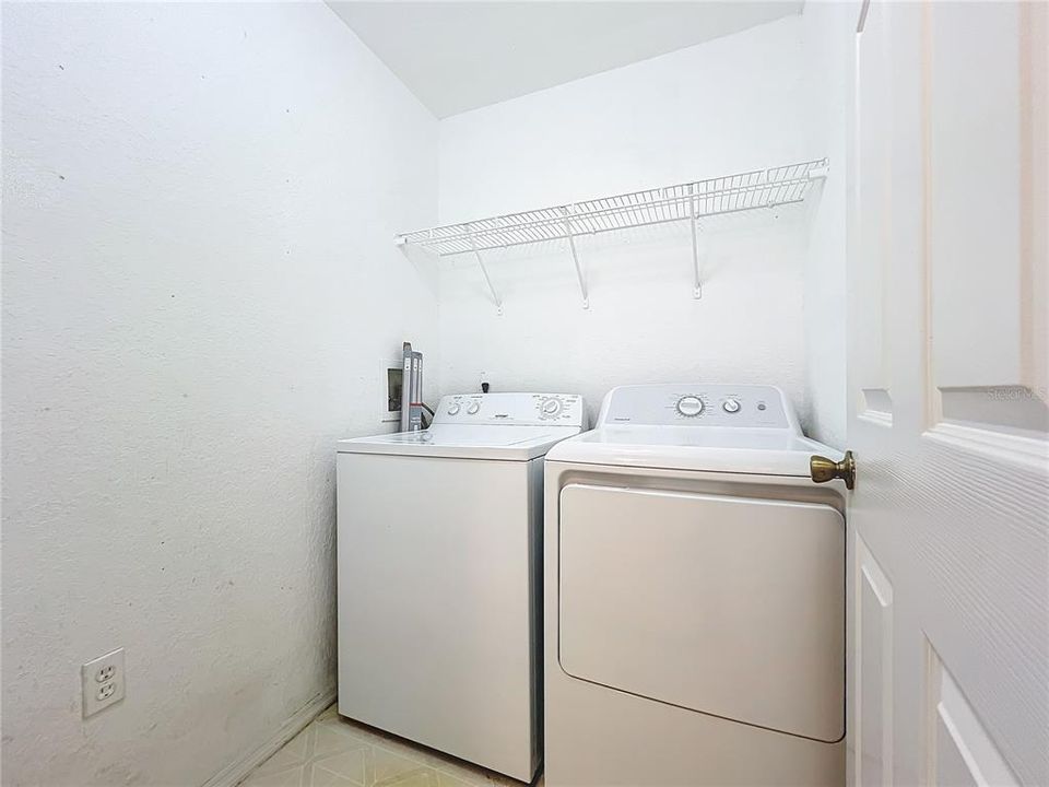 For Sale: $249,900 (2 beds, 2 baths, 1466 Square Feet)
