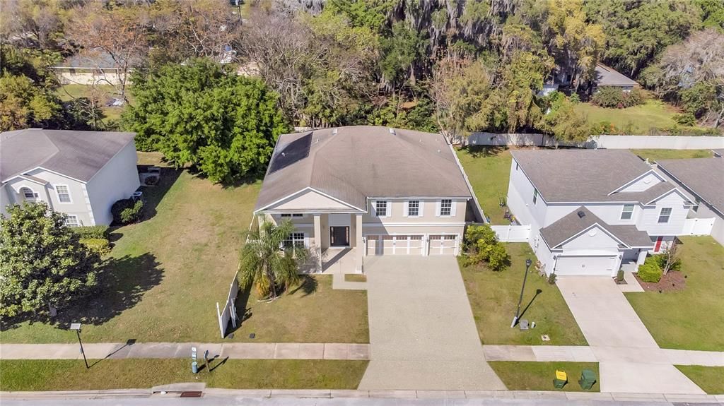 Recently Sold: $464,900 (6 beds, 4 baths, 4096 Square Feet)