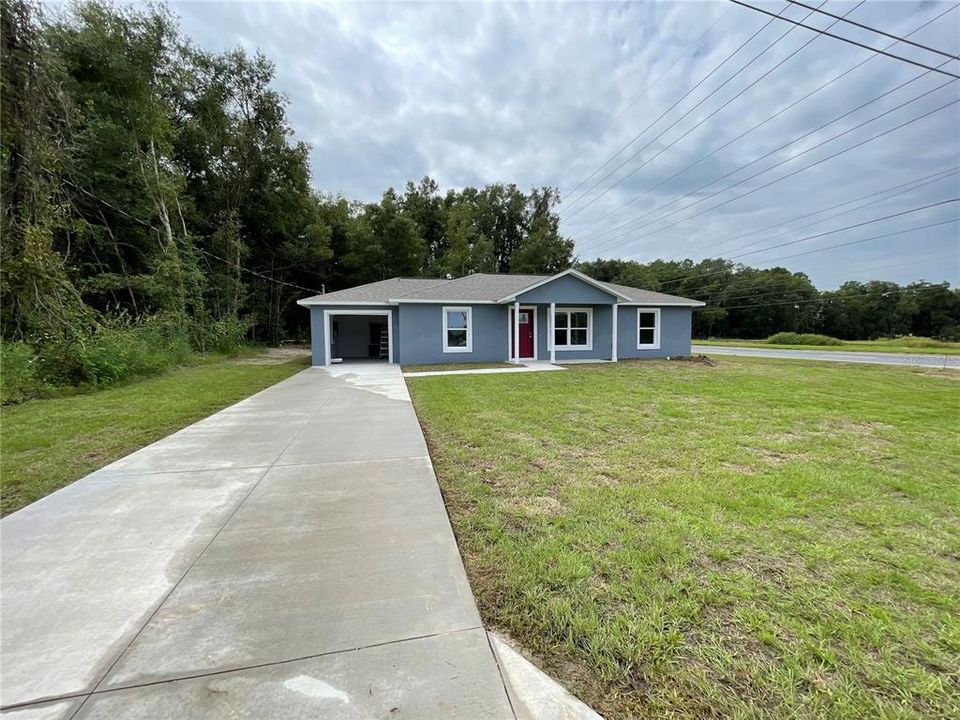 Active With Contract: $225,000 (3 beds, 2 baths, 1181 Square Feet)