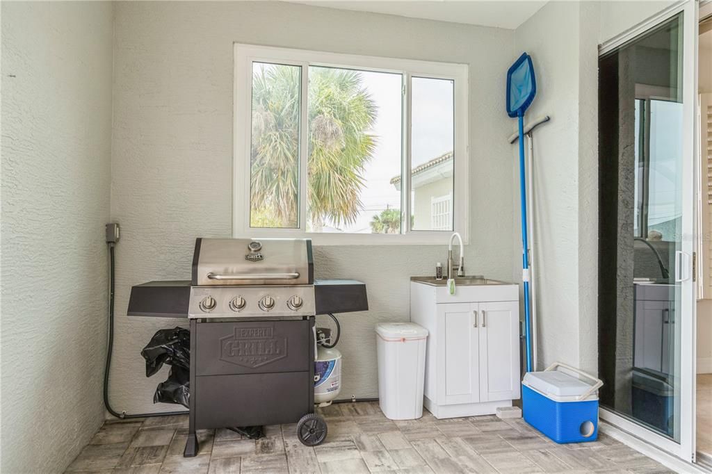 Grilling area with sink