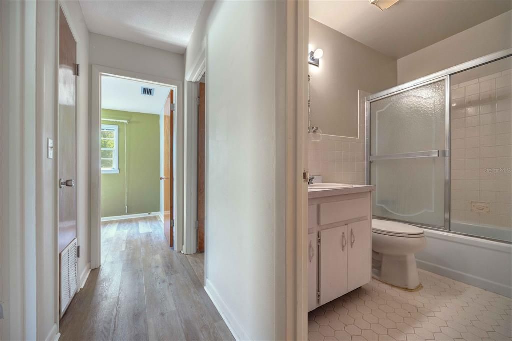 待售: $370,000 (3 贝兹, 2 浴室, 1768 平方英尺)