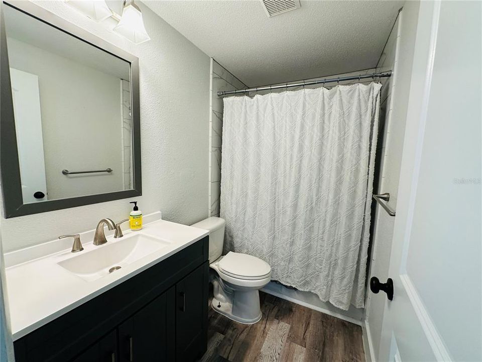 Недавно арендовано: $2,000 (2 спален, 1 ванн, 1096 Квадратных фут)