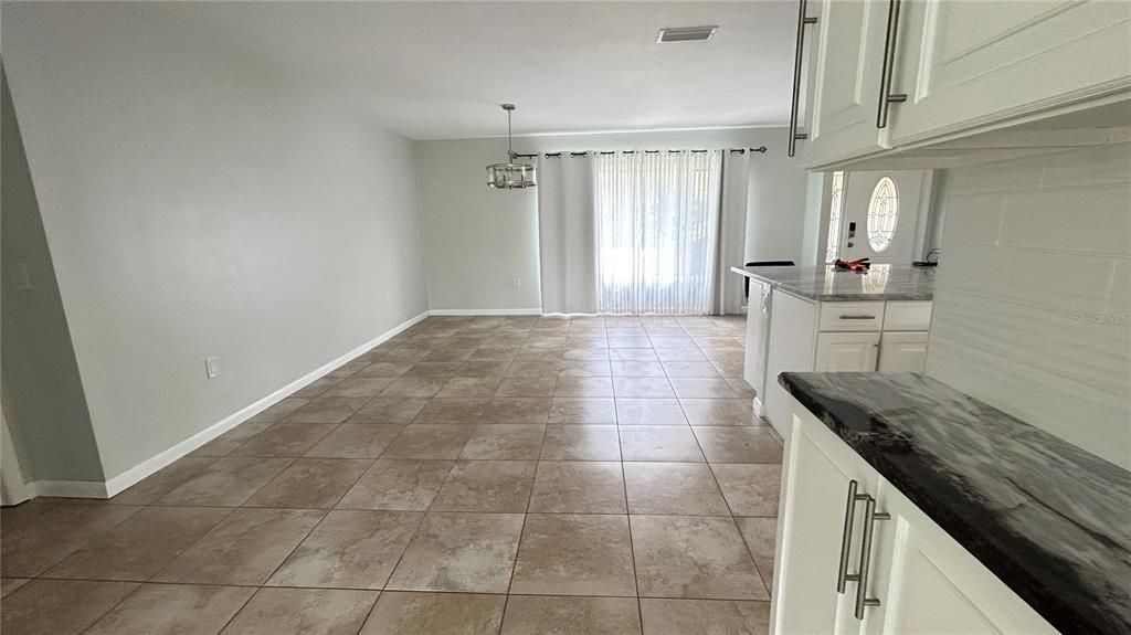 Recently Sold: $419,000 (3 beds, 2 baths, 1795 Square Feet)