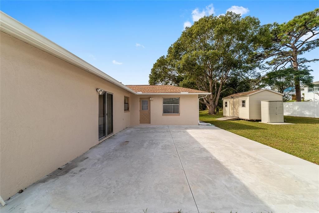 Recently Sold: $279,999 (3 beds, 2 baths, 1604 Square Feet)