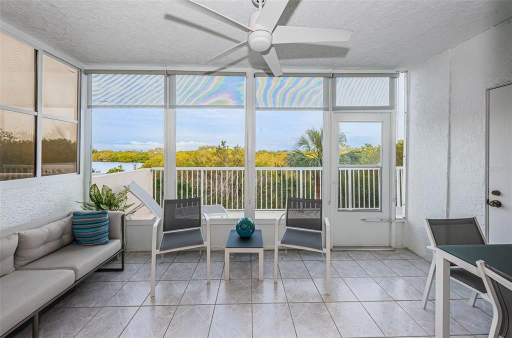 Screened and tiled lanai with lovely views of the bayou- watch the birds and bunnies!