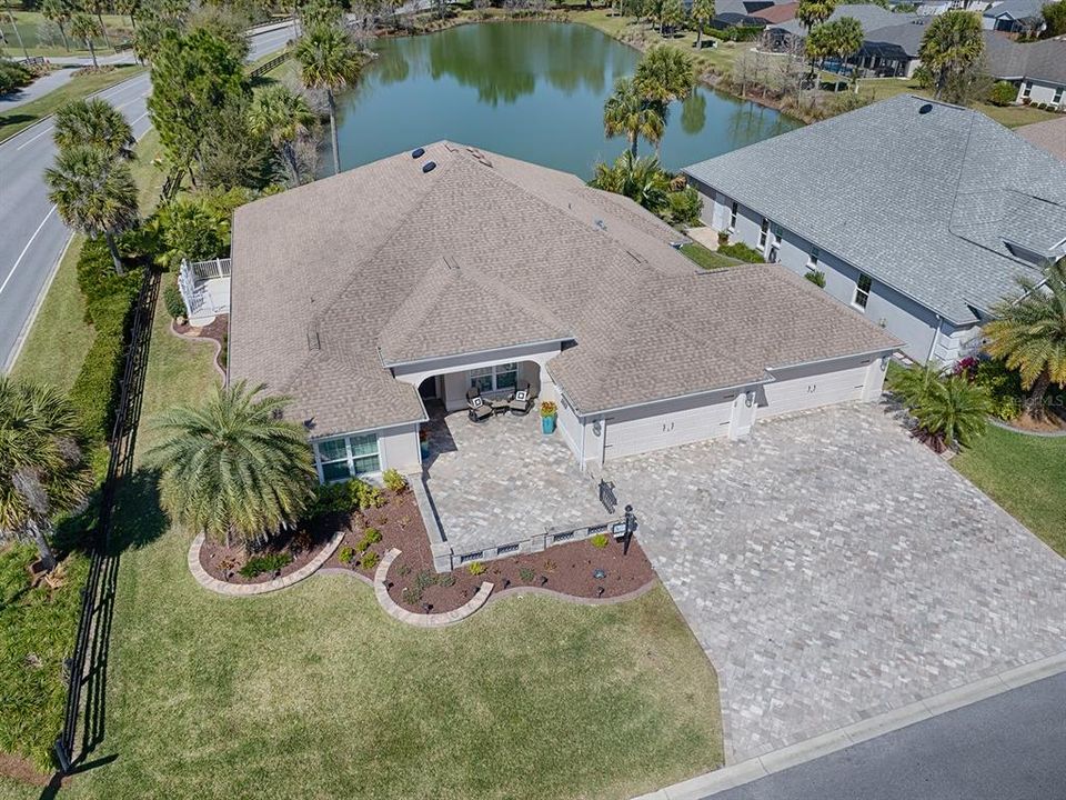 Recently Sold: $949,900 (4 beds, 3 baths, 2544 Square Feet)