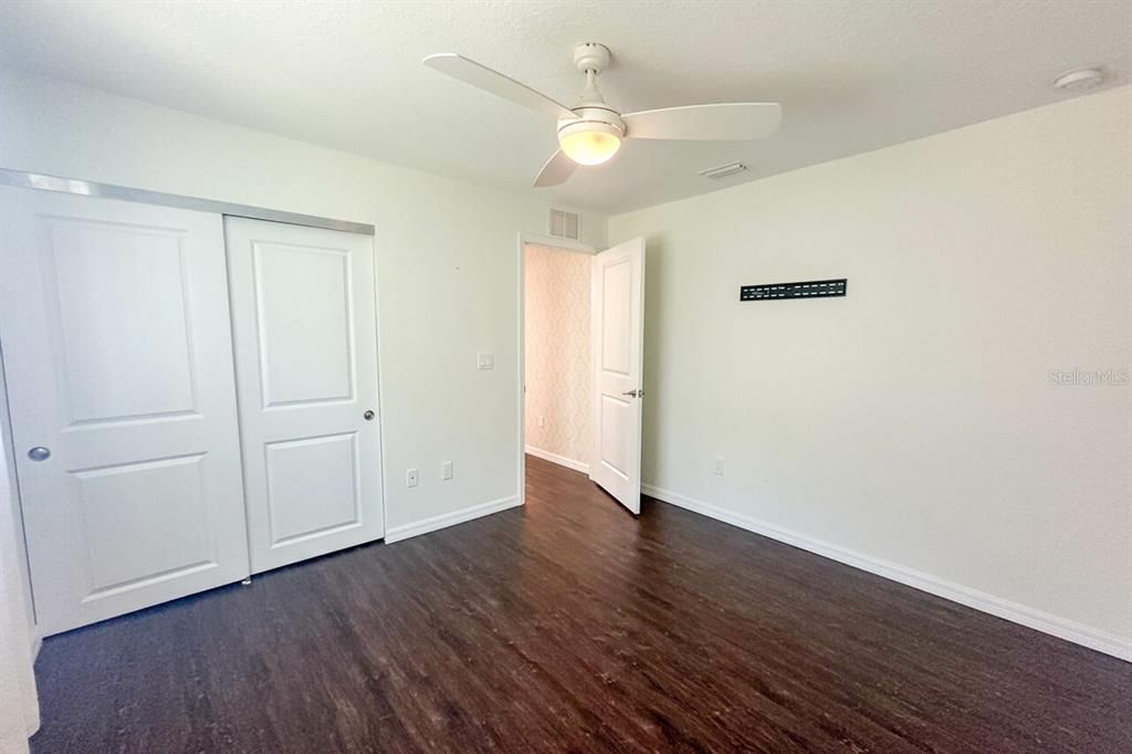 For Rent: $1,800 (2 beds, 2 baths, 1292 Square Feet)