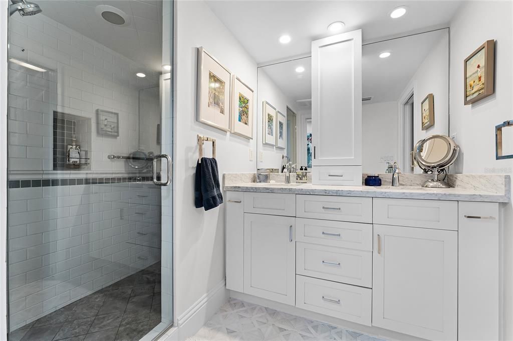 Active With Contract: $1,695,000 (2 beds, 2 baths, 2304 Square Feet)