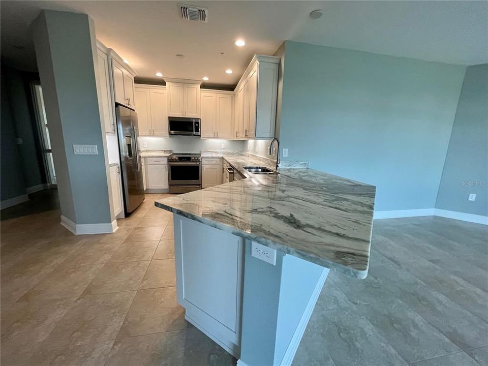 Recently Sold: $825,000 (3 beds, 2 baths, 1854 Square Feet)