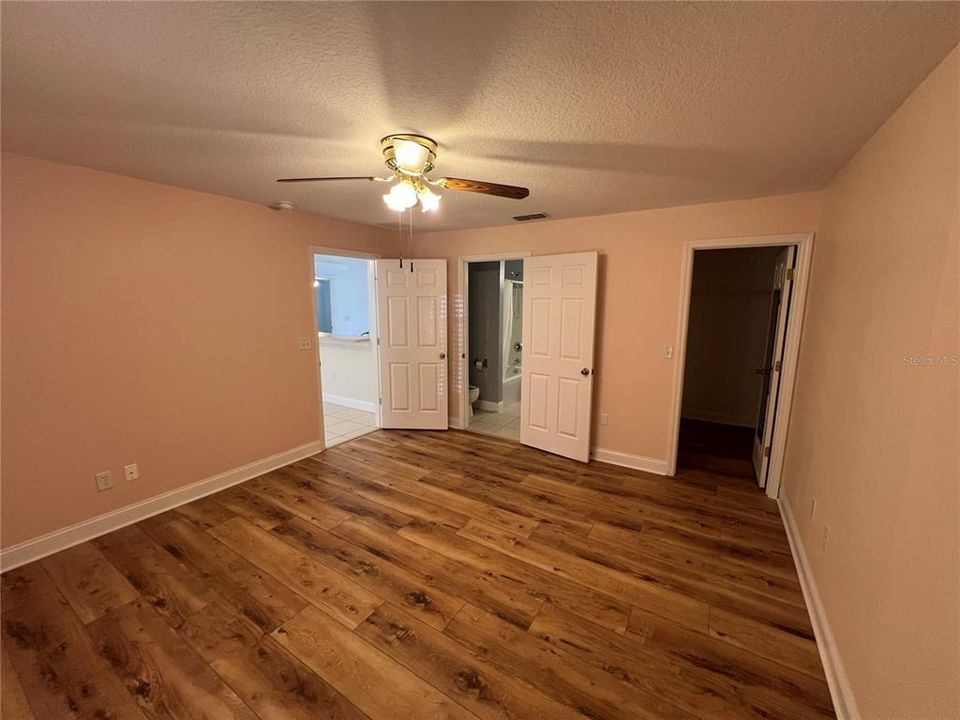 For Rent: $1,850 (3 beds, 2 baths, 1200 Square Feet)