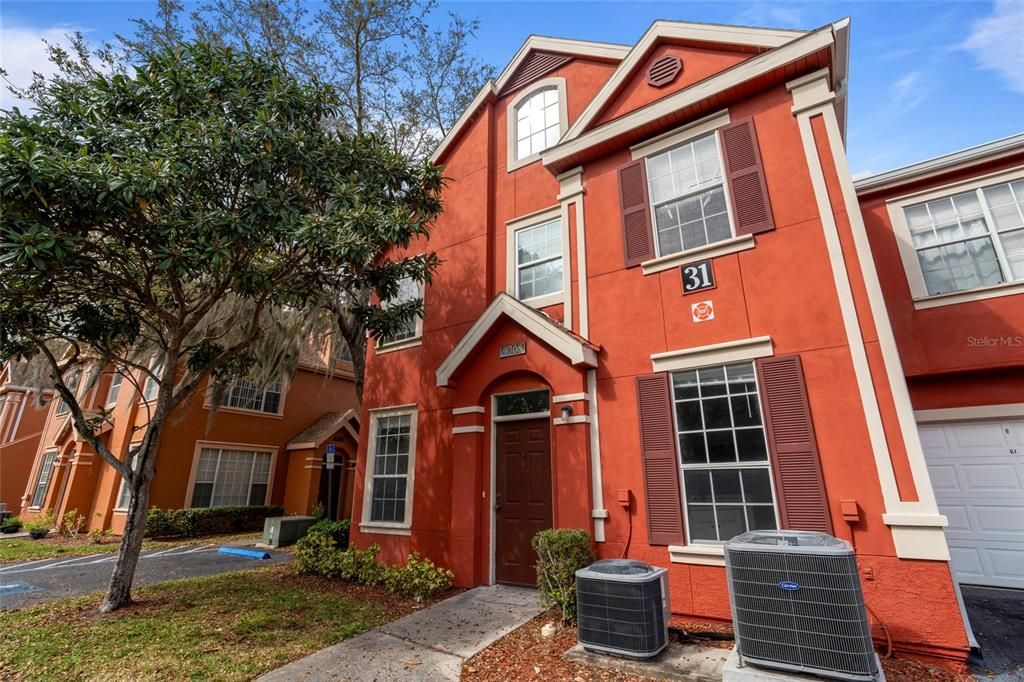 Active With Contract: $205,000 (1 beds, 1 baths, 904 Square Feet)