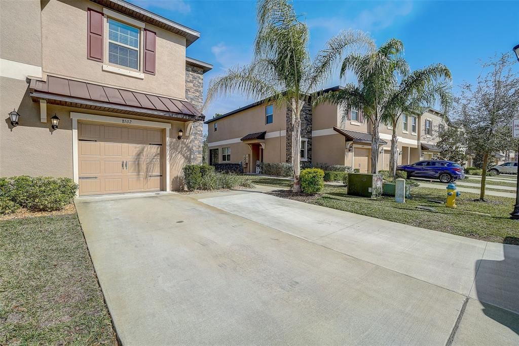 Active With Contract: $317,000 (3 beds, 2 baths, 1787 Square Feet)