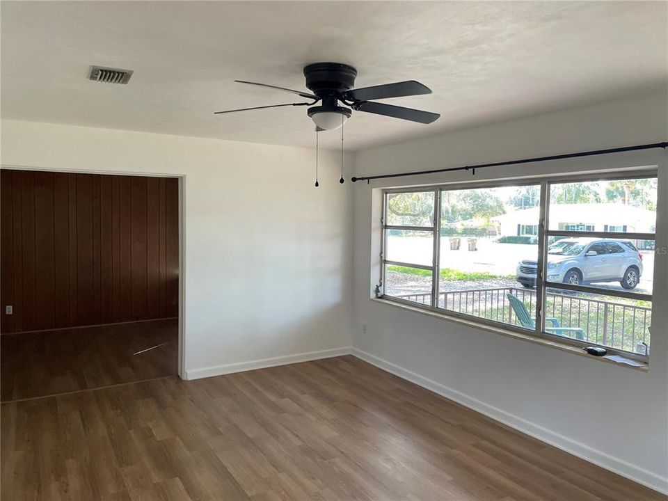 Recently Rented: $2,000 (2 beds, 1 baths, 1250 Square Feet)