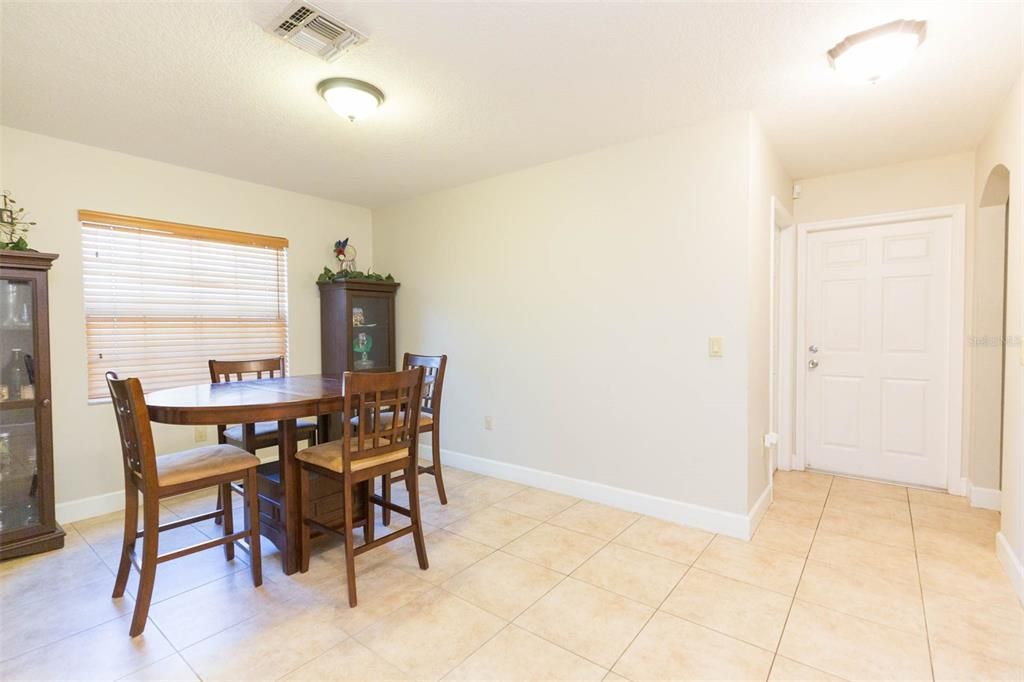 Active With Contract: $425,000 (4 beds, 2 baths, 2454 Square Feet)