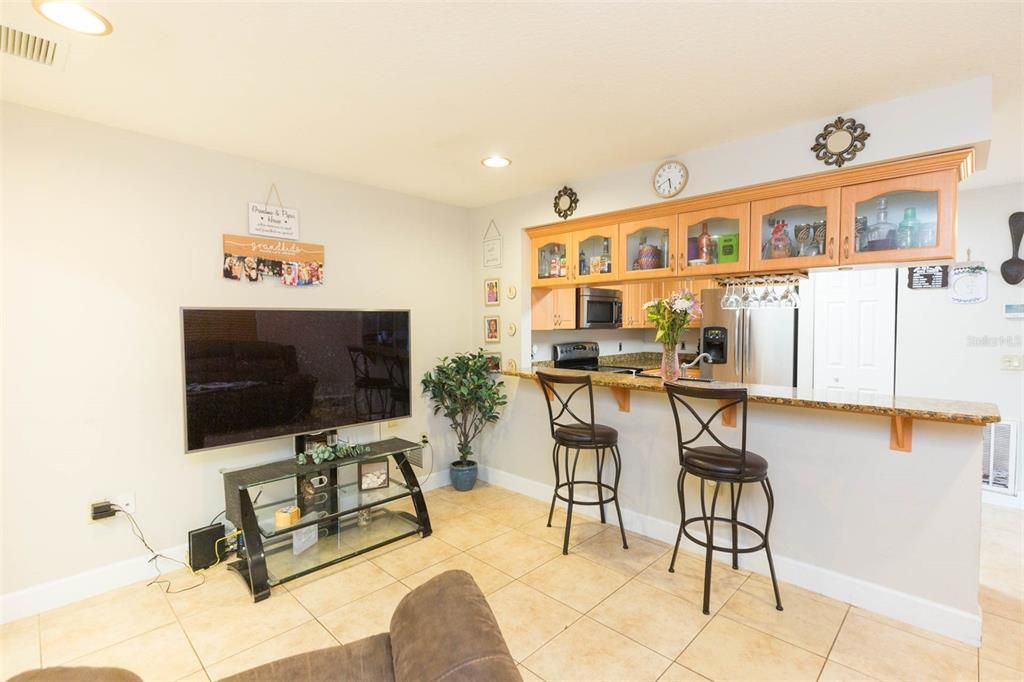 Active With Contract: $425,000 (4 beds, 2 baths, 2454 Square Feet)