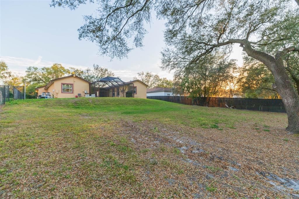 Active With Contract: $425,000 (4 beds, 2 baths, 2454 Square Feet)