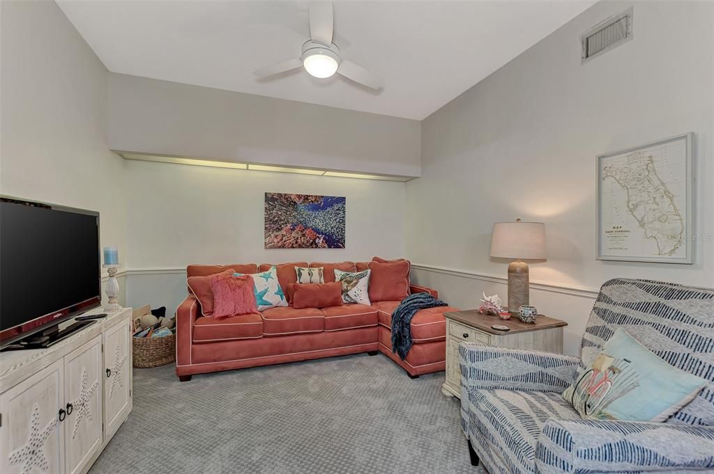 Active With Contract: $429,000 (2 beds, 2 baths, 1414 Square Feet)