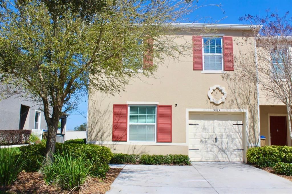 Recently Rented: $2,300 (3 beds, 2 baths, 1674 Square Feet)