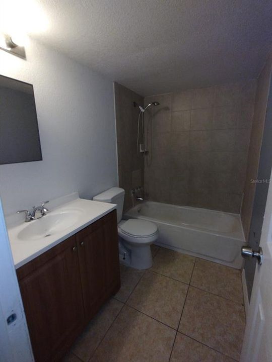 For Sale: $115,000 (2 beds, 1 baths, 992 Square Feet)