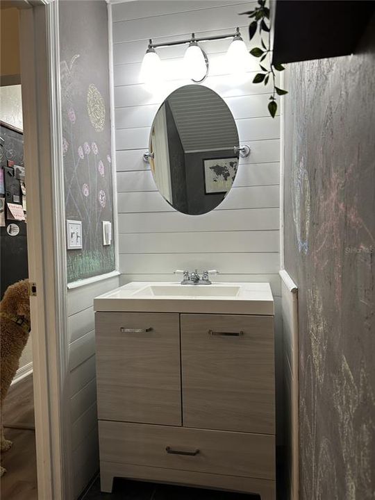 Half bathroom vanity