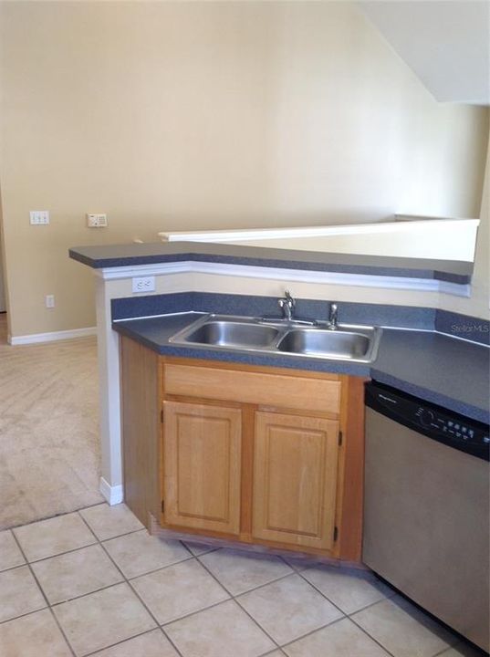 For Sale: $222,500 (2 beds, 2 baths, 1256 Square Feet)