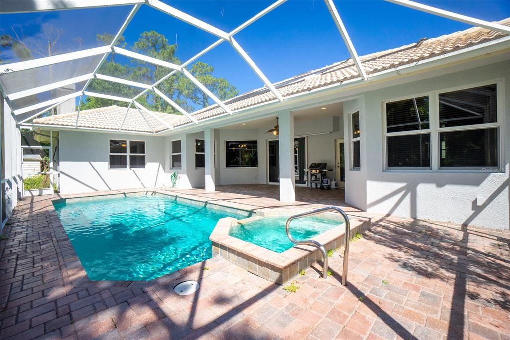 Active With Contract: $530,000 (4 beds, 3 baths, 2530 Square Feet)