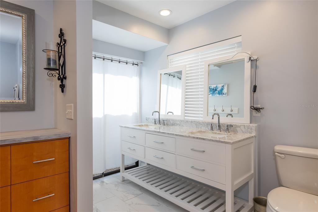 Active With Contract: $775,000 (4 beds, 2 baths, 2740 Square Feet)