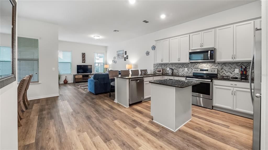 Recently Sold: $510,000 (3 beds, 2 baths, 2183 Square Feet)