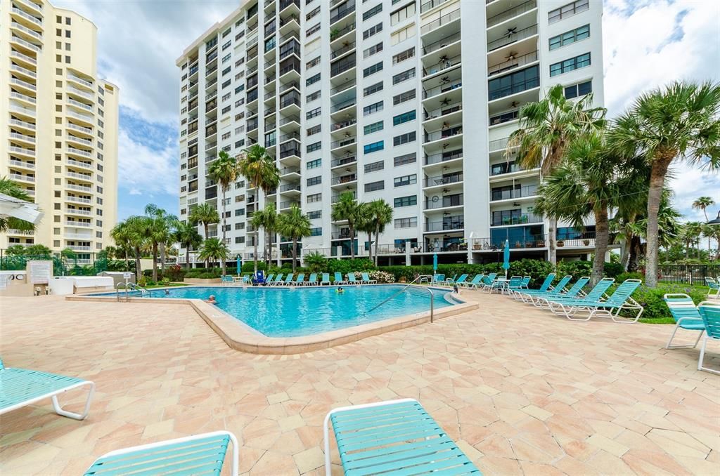 В аренду: $3,000 (1 спален, 1 ванн, 869 Квадратных фут)