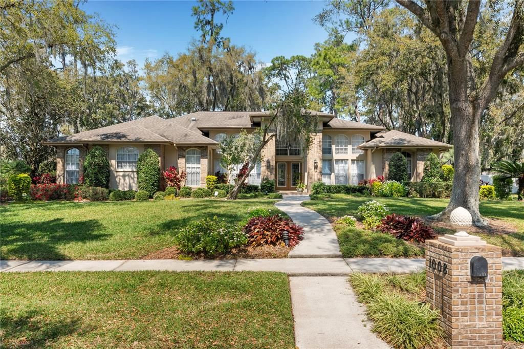 Recently Sold: $659,900 (4 beds, 3 baths, 2931 Square Feet)