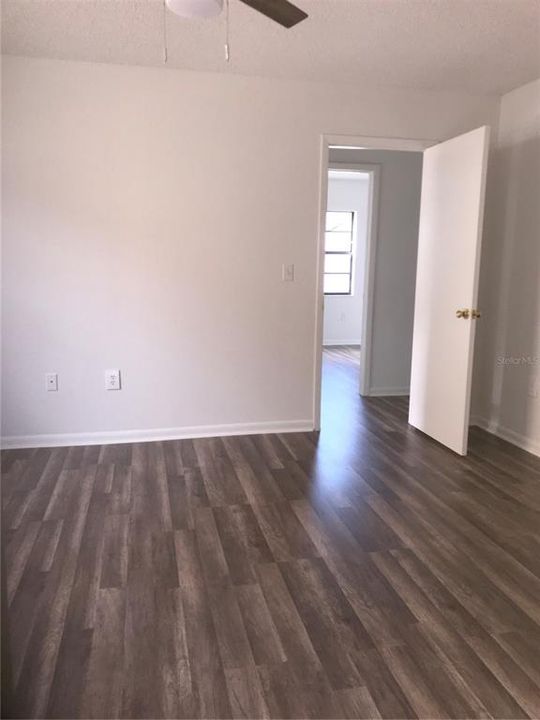 Recently Rented: $1,800 (3 beds, 2 baths, 1442 Square Feet)