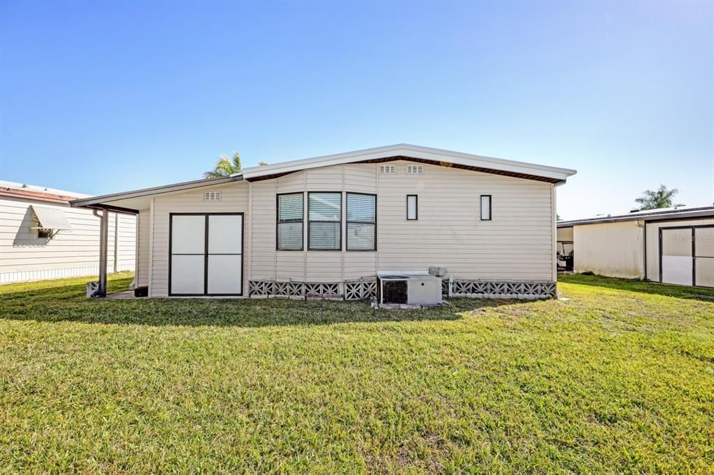 Active With Contract: $149,500 (2 beds, 2 baths, 1056 Square Feet)