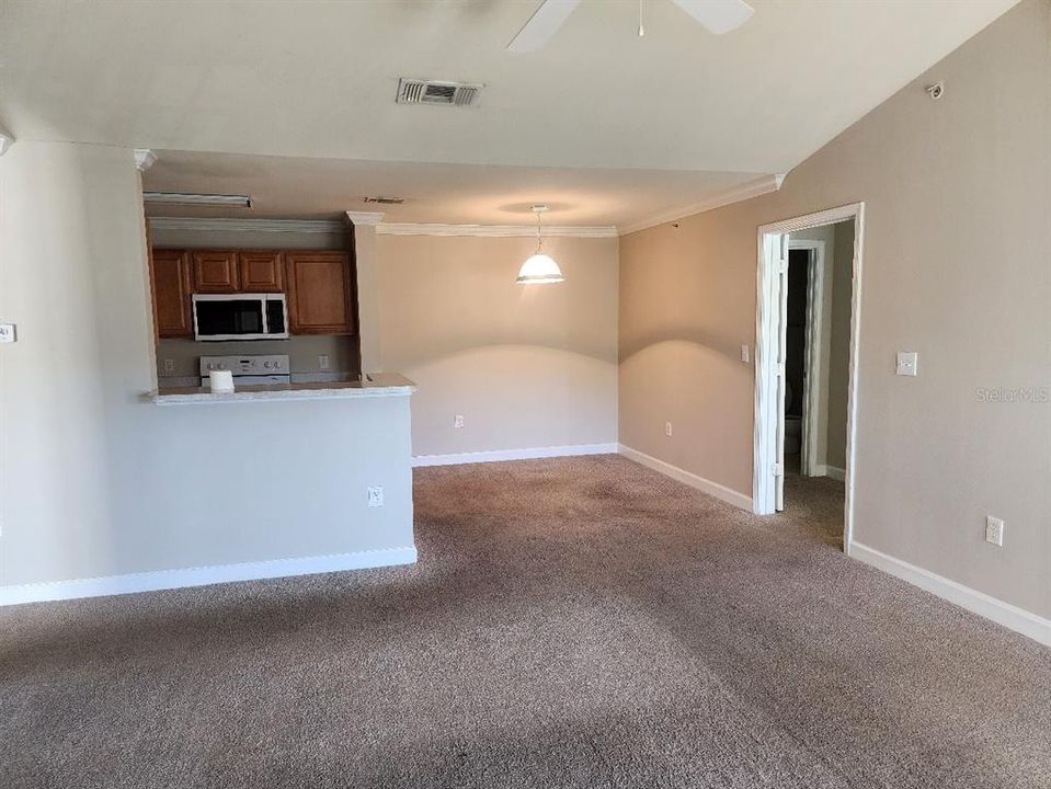 Recently Rented: $1,550 (2 beds, 2 baths, 1133 Square Feet)