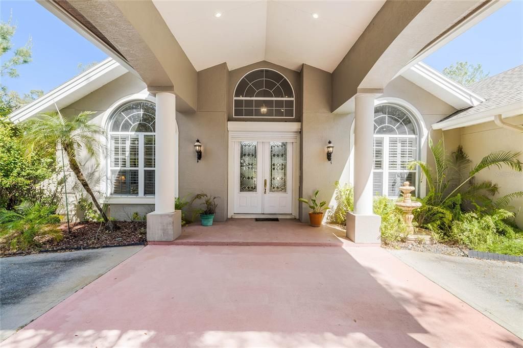 Recently Sold: $950,000 (4 beds, 3 baths, 3781 Square Feet)