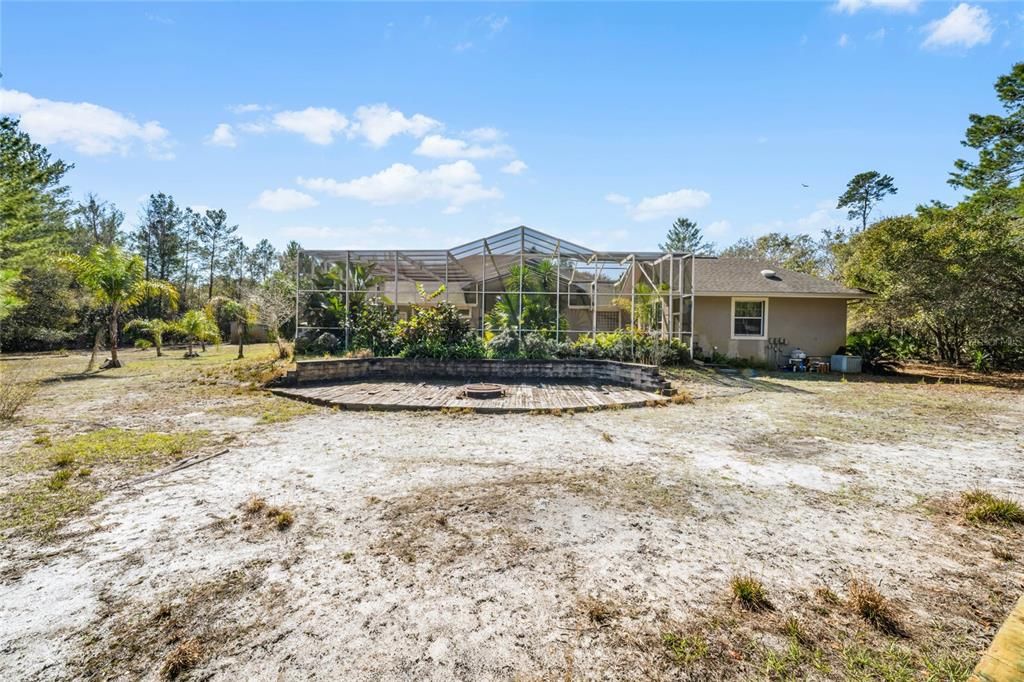 Recently Sold: $950,000 (4 beds, 3 baths, 3781 Square Feet)