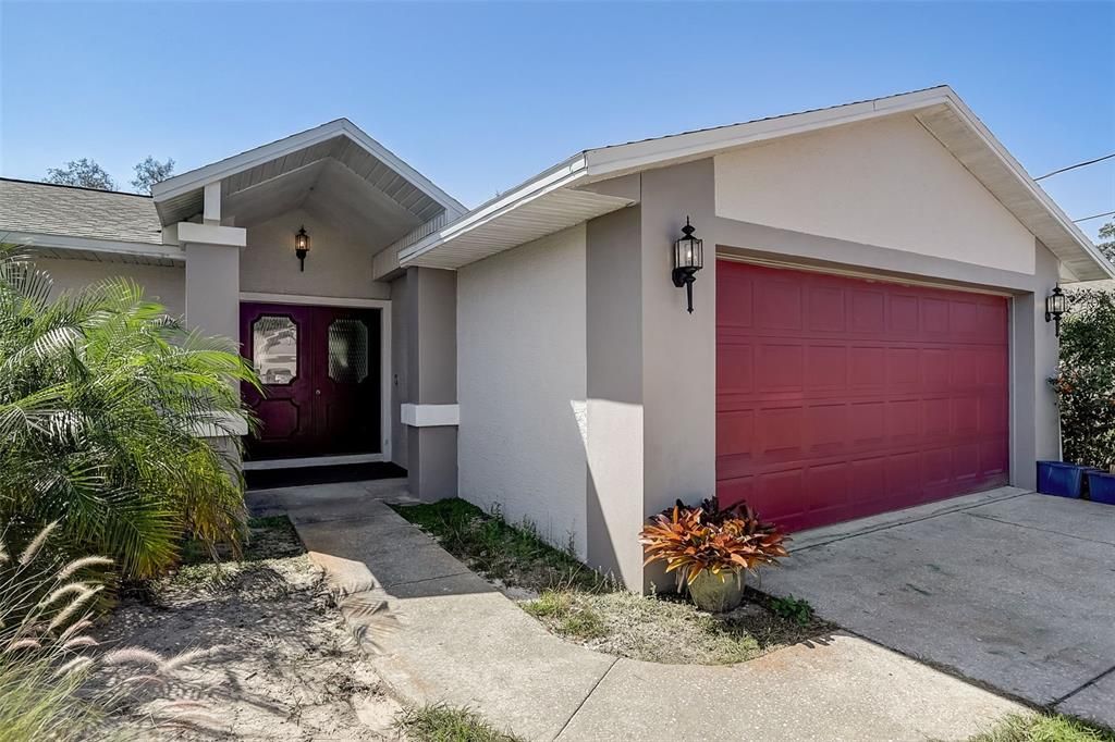For Sale: $304,900 (3 beds, 2 baths, 1625 Square Feet)