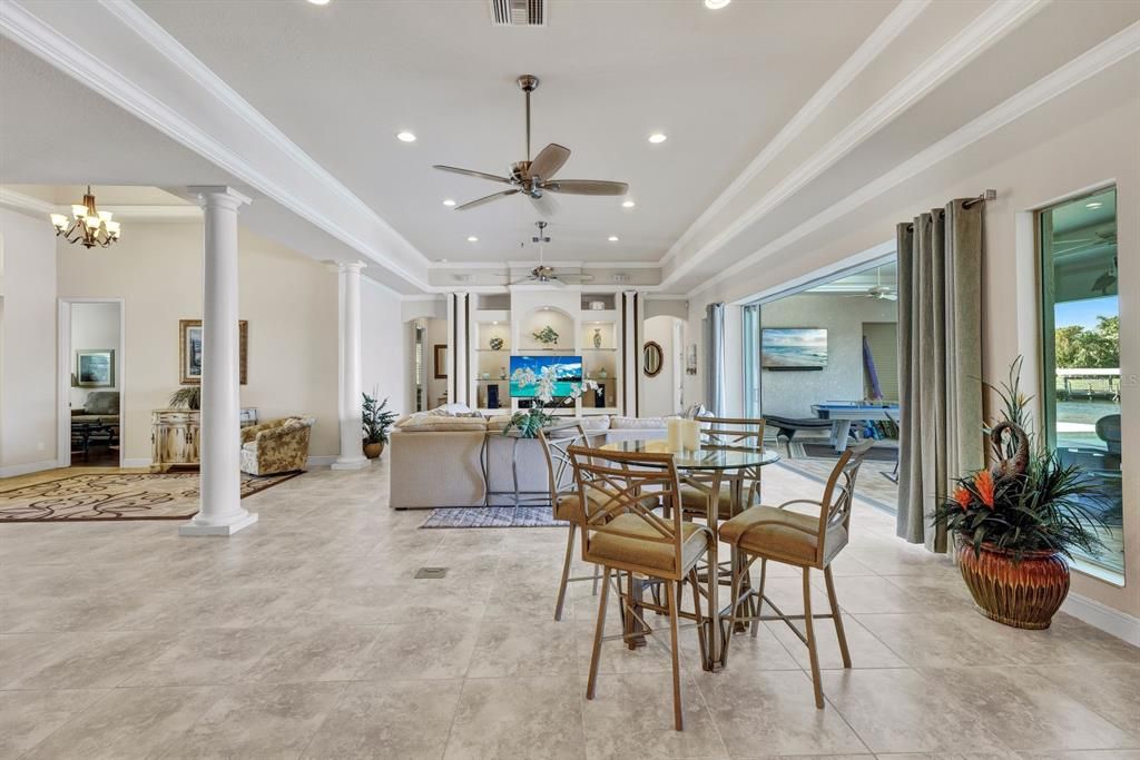 Recently Sold: $2,250,000 (6 beds, 6 baths, 4244 Square Feet)