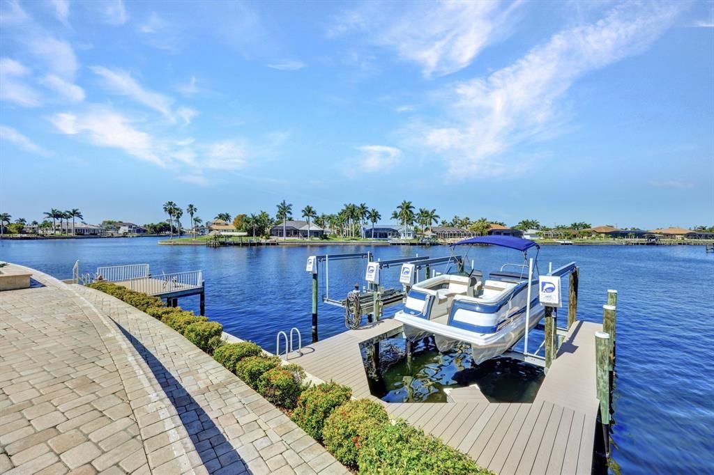 Recently Sold: $2,250,000 (6 beds, 6 baths, 4244 Square Feet)