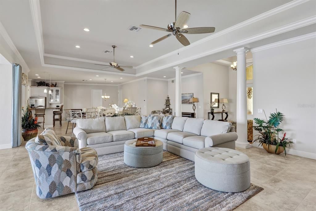 Recently Sold: $2,250,000 (6 beds, 6 baths, 4244 Square Feet)