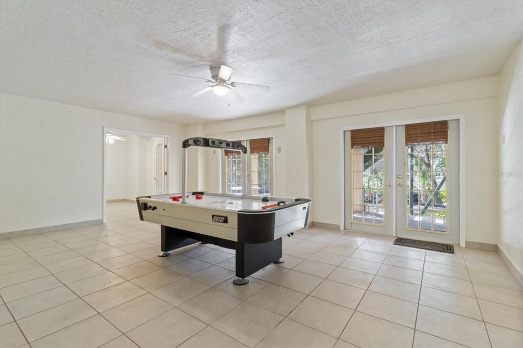 For Sale: $675,000 (5 beds, 3 baths, 3040 Square Feet)
