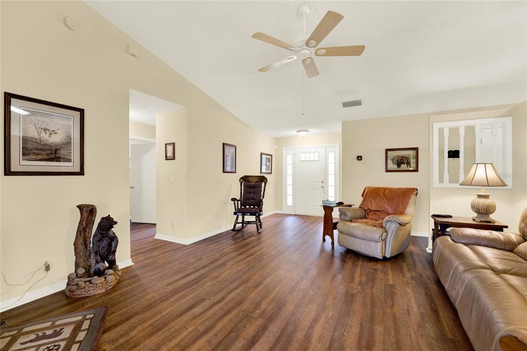 High ceilings and Laminate flooring throughout.
